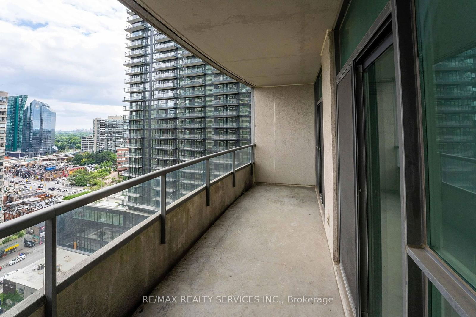 23 Hollywood Ave S, unit 2109 for sale - image #18