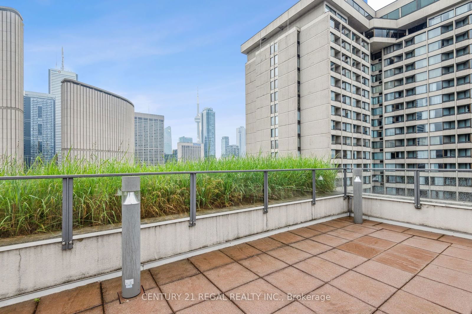 111 Elizabeth St, unit 501 for sale