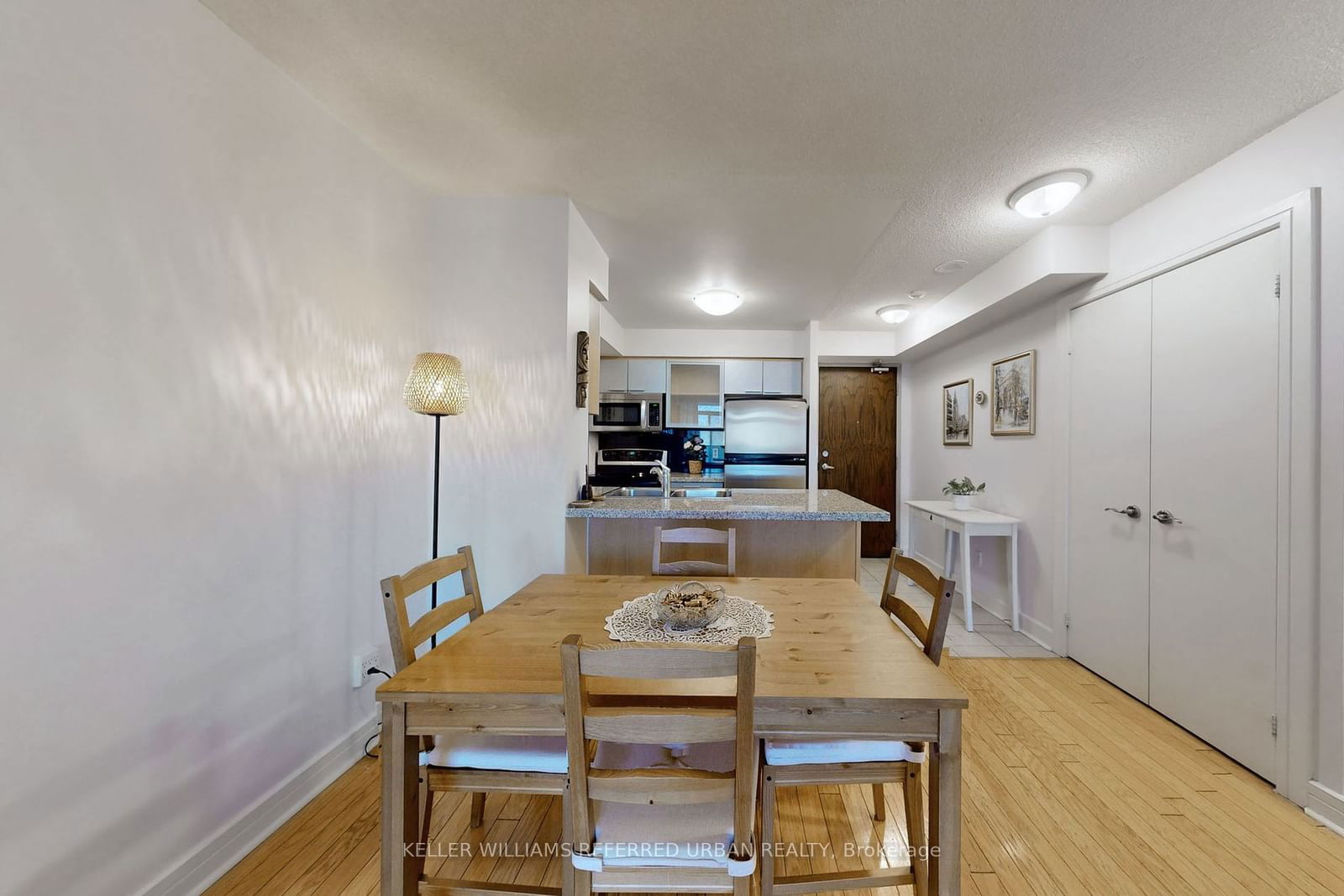 18 Harrison Garden Blvd W, unit 611 for sale - image #12