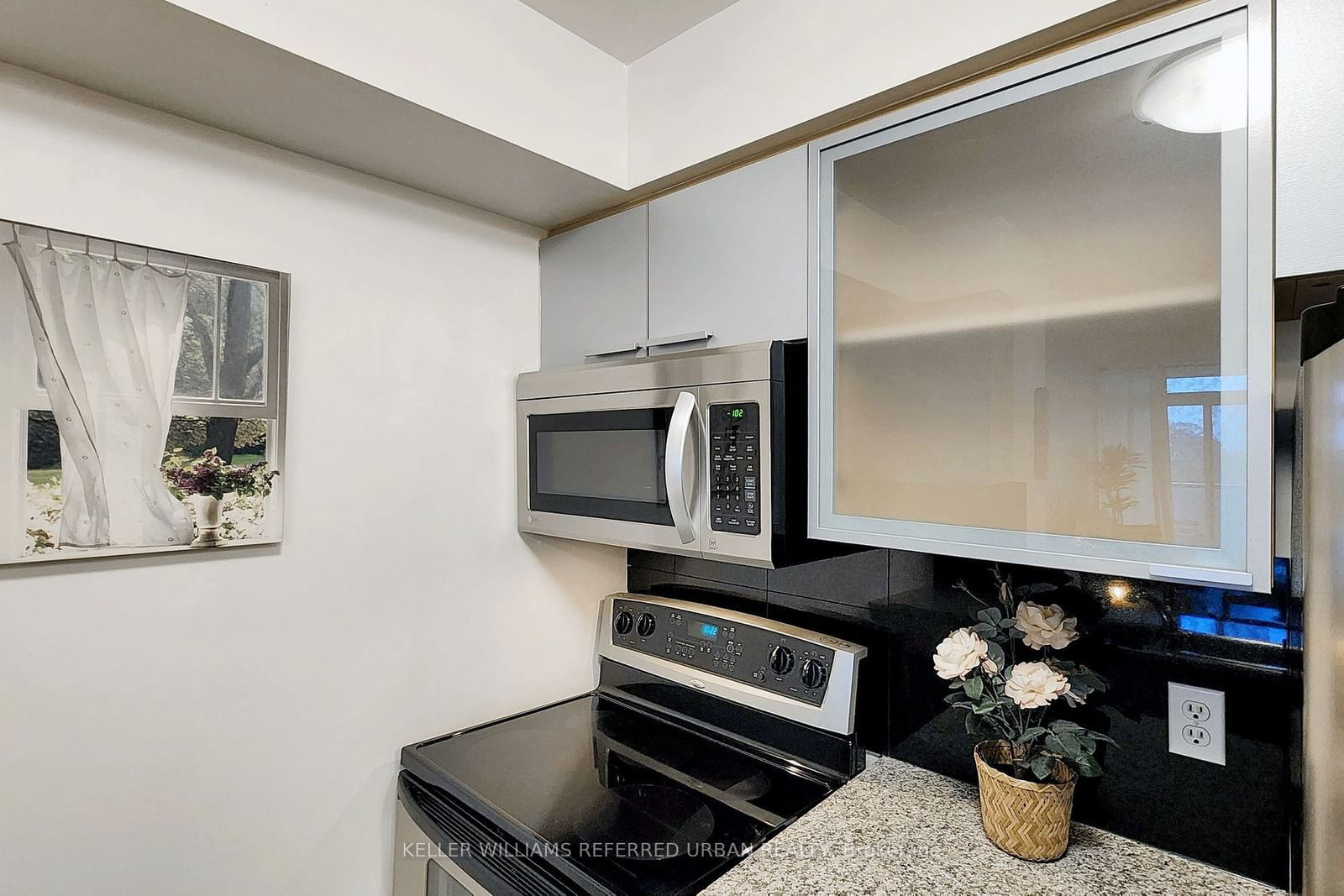 18 Harrison Garden Blvd W, unit 611 for sale - image #18