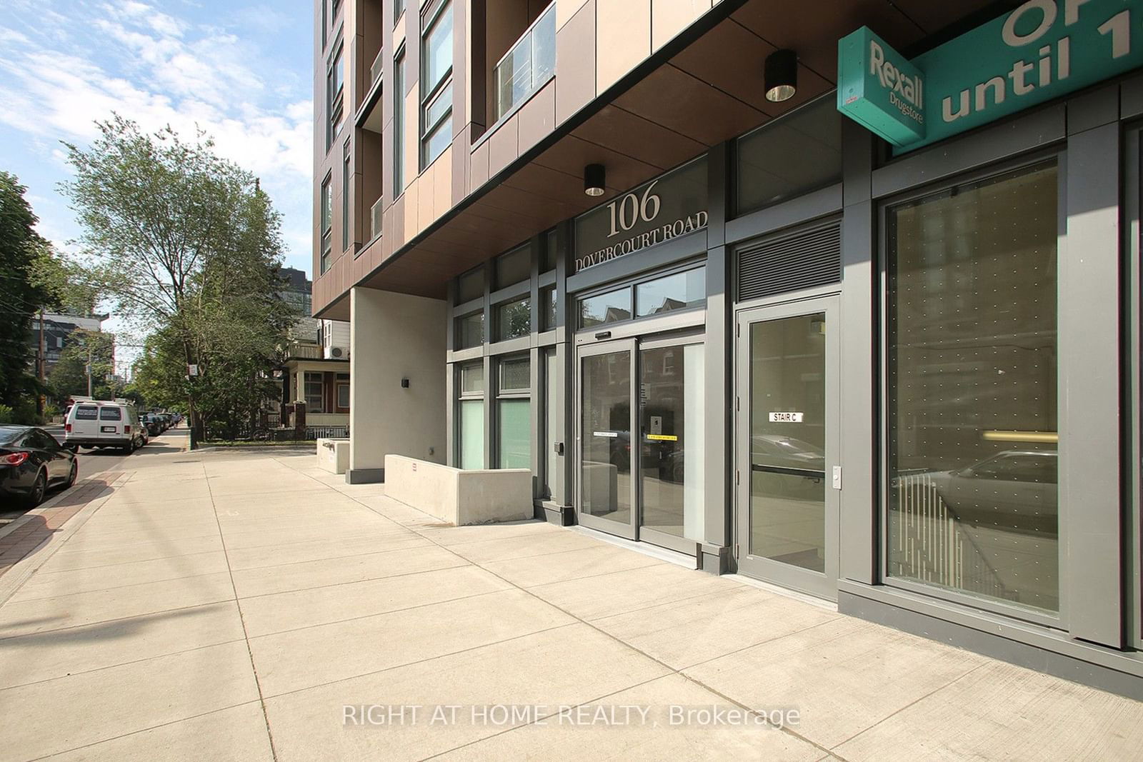 106 Dovercourt Rd, unit 320 for sale - image #2