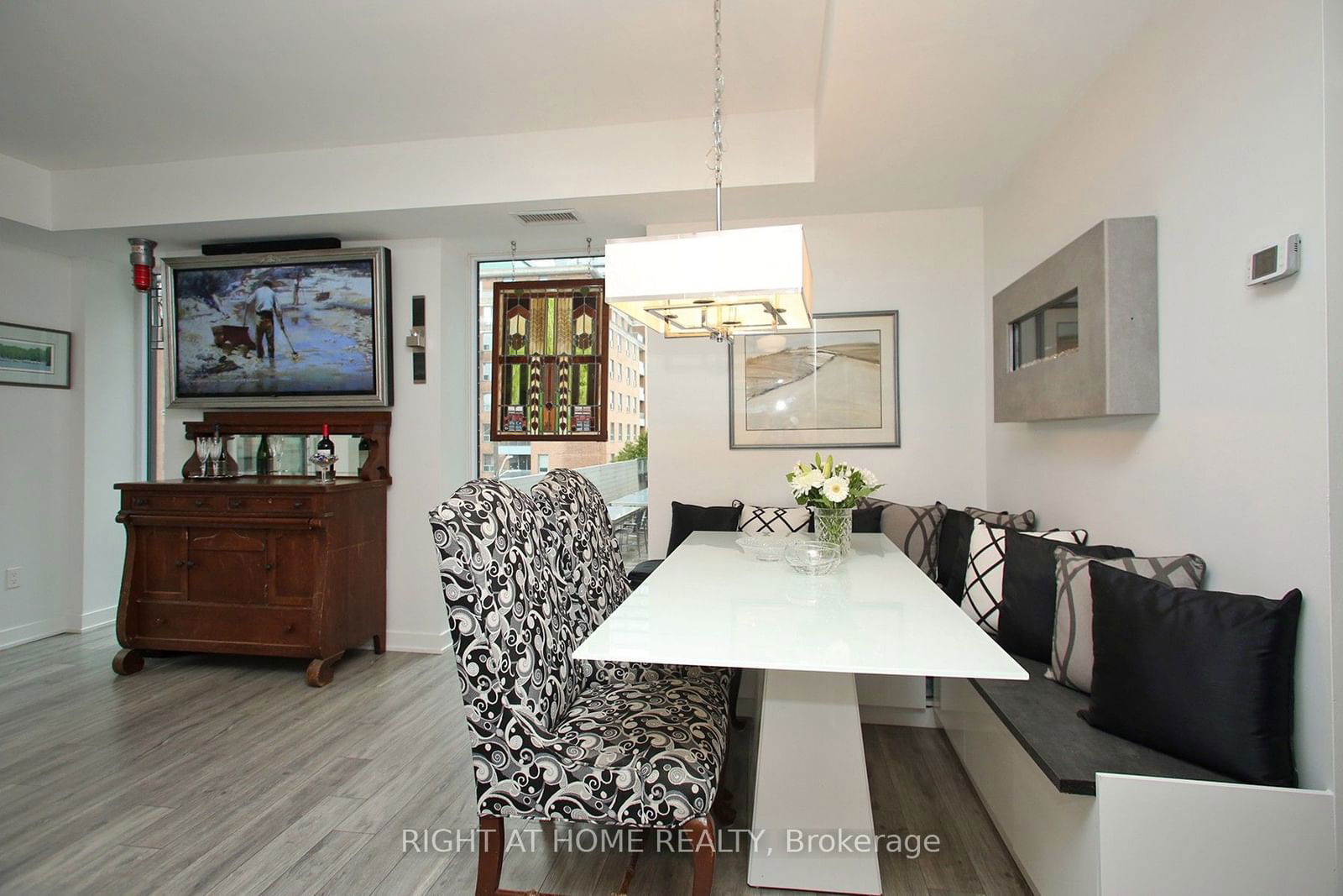 106 Dovercourt Rd, unit 320 for sale - image #9