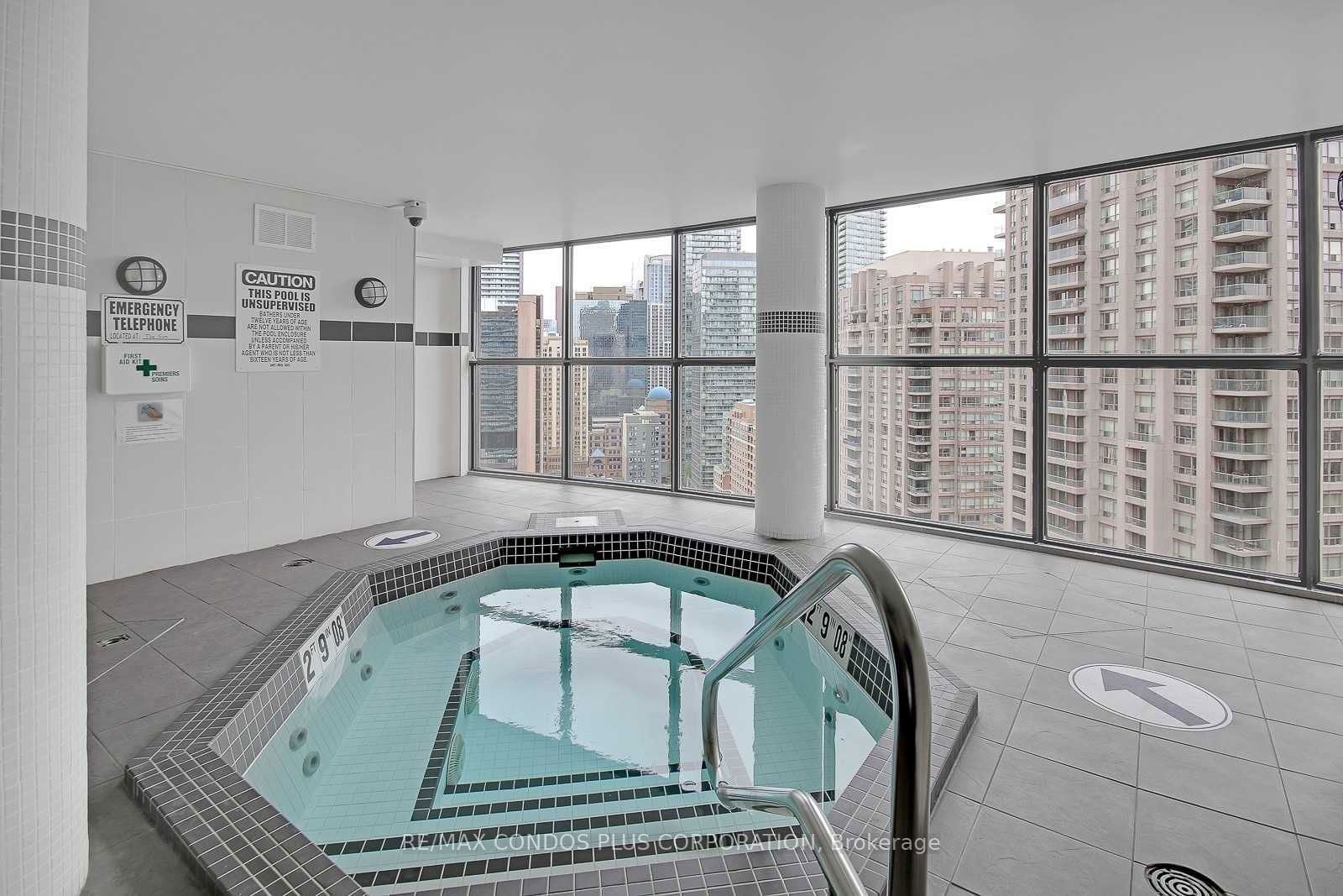 24 Wellesley St W, unit 2403 for rent - image #16