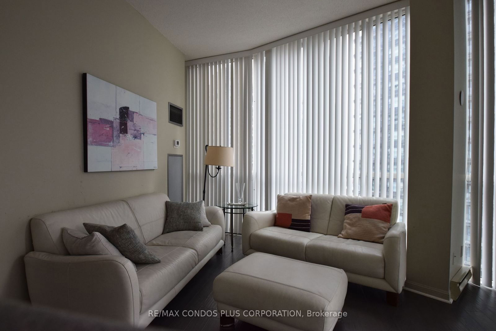 24 Wellesley St W, unit 2403 for rent - image #6