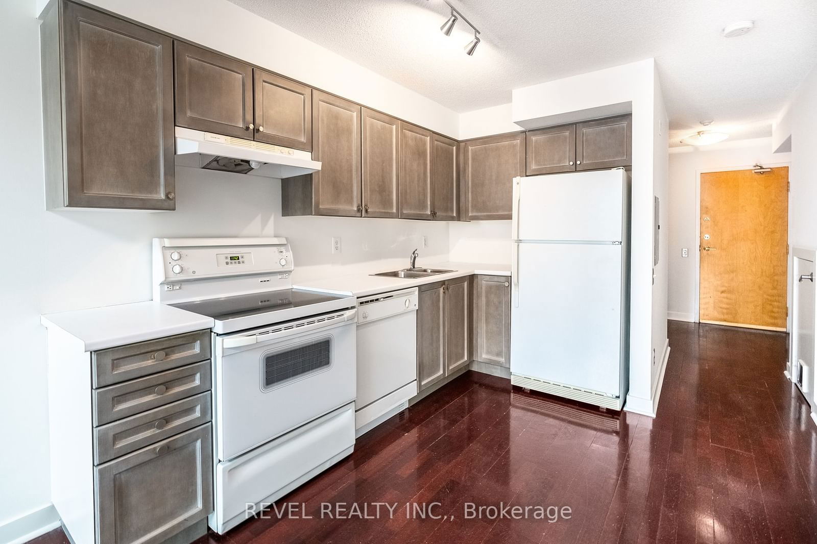 77 Lombard St N, unit 506 for sale - image #11