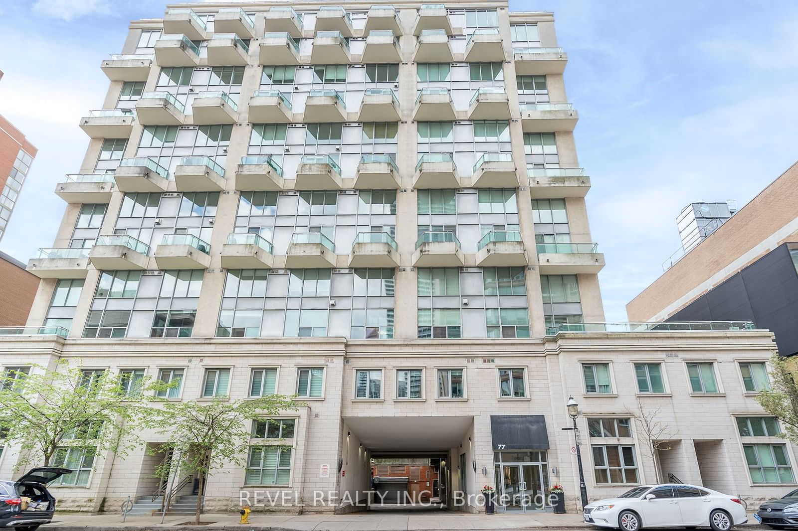 77 Lombard St N, unit 506 for sale