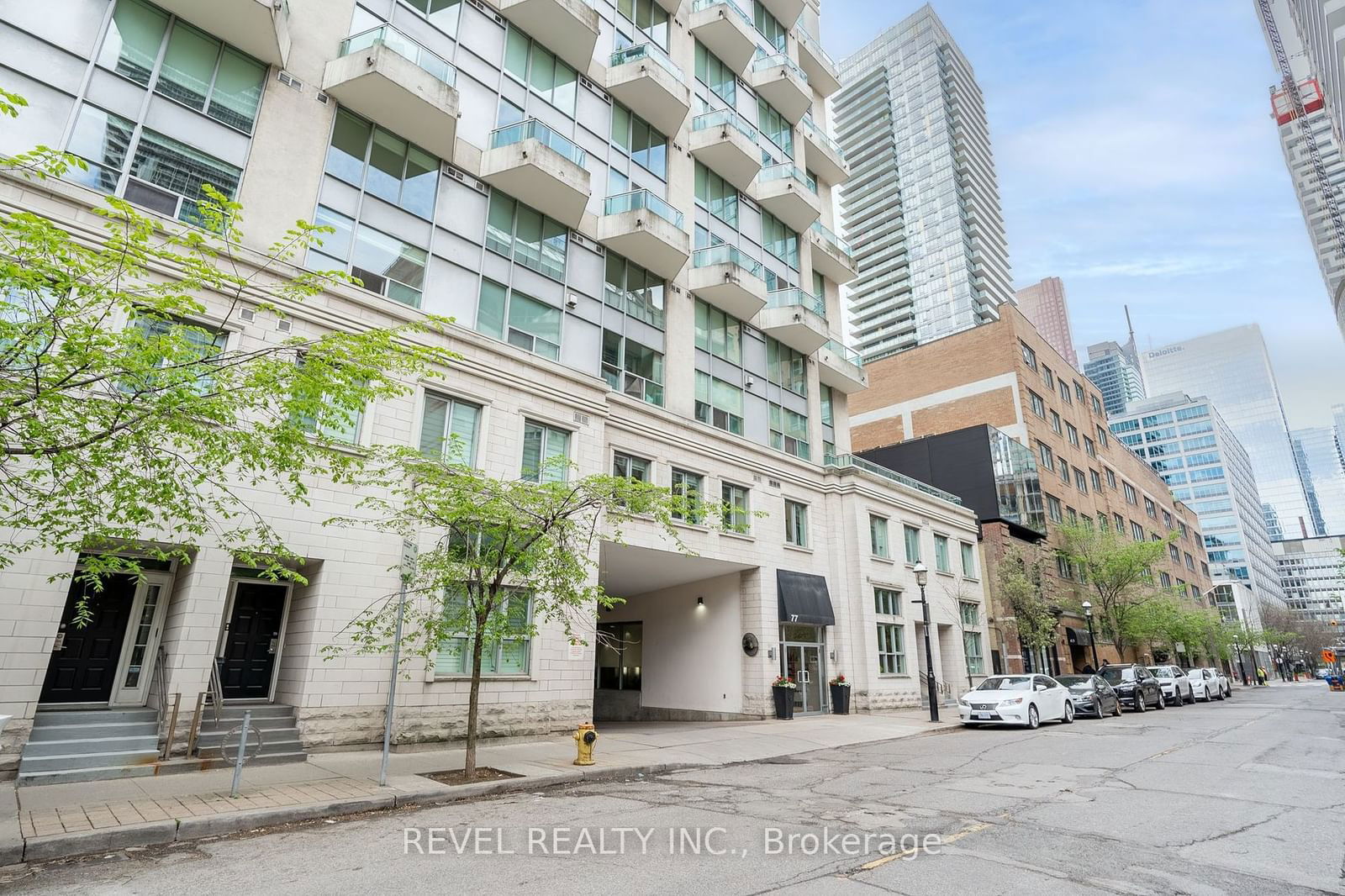 77 Lombard St N, unit 506 for sale