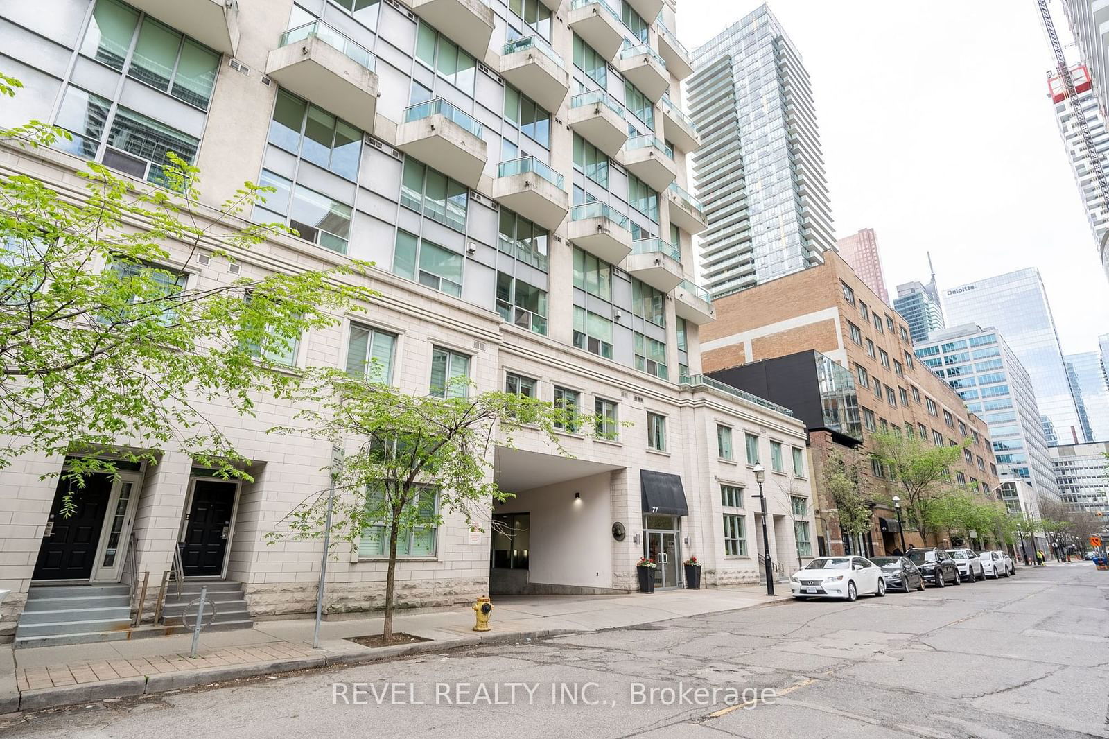 77 Lombard St N, unit 506 for sale