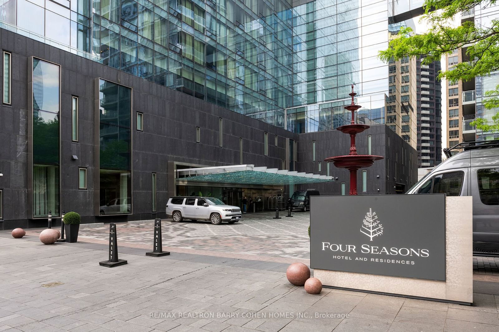 Four Seasons Private Residences, Downtown, Toronto