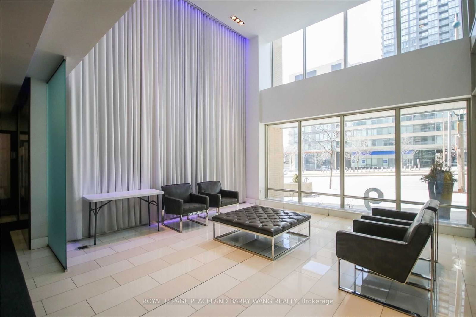 9 Spadina Ave, unit 710 for rent - image #2