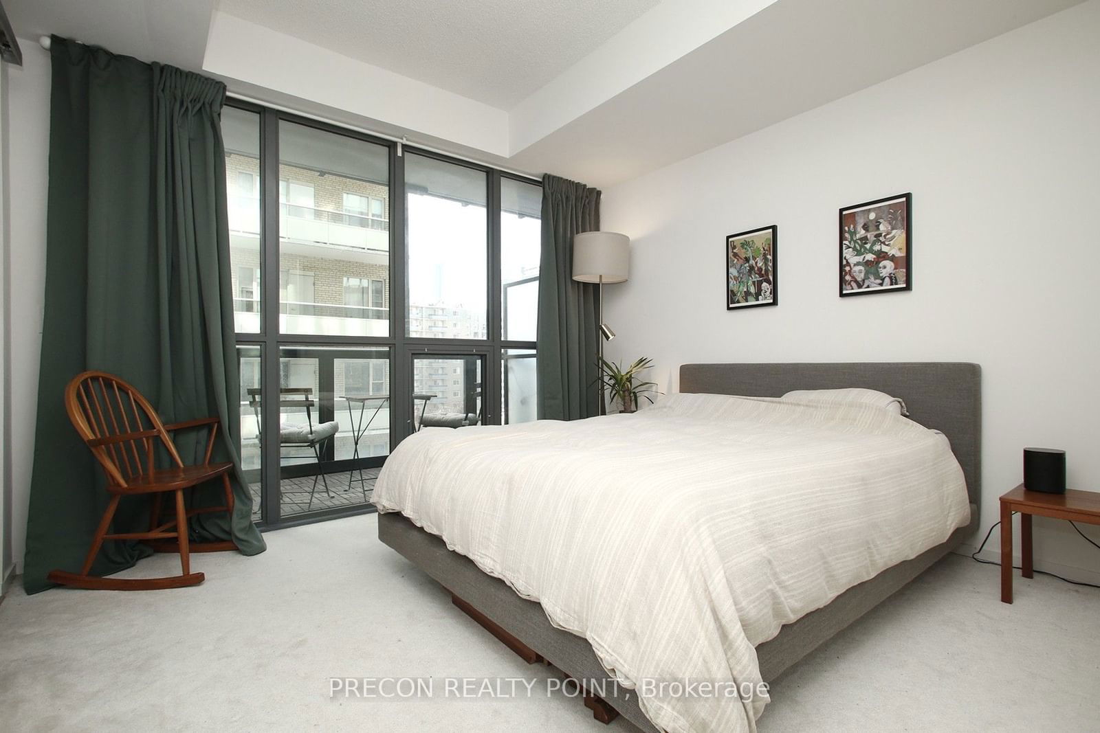 101 Charles St E, unit 702 for rent - image #10