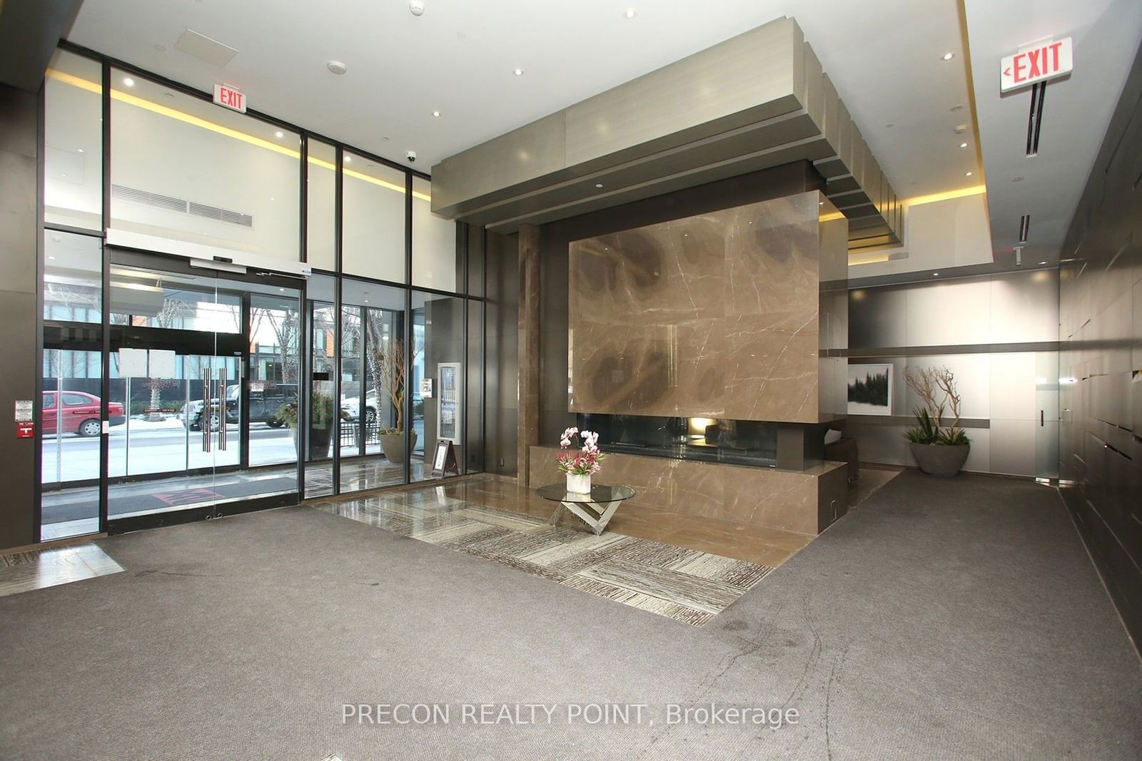 101 Charles St E, unit 702 for rent - image #5