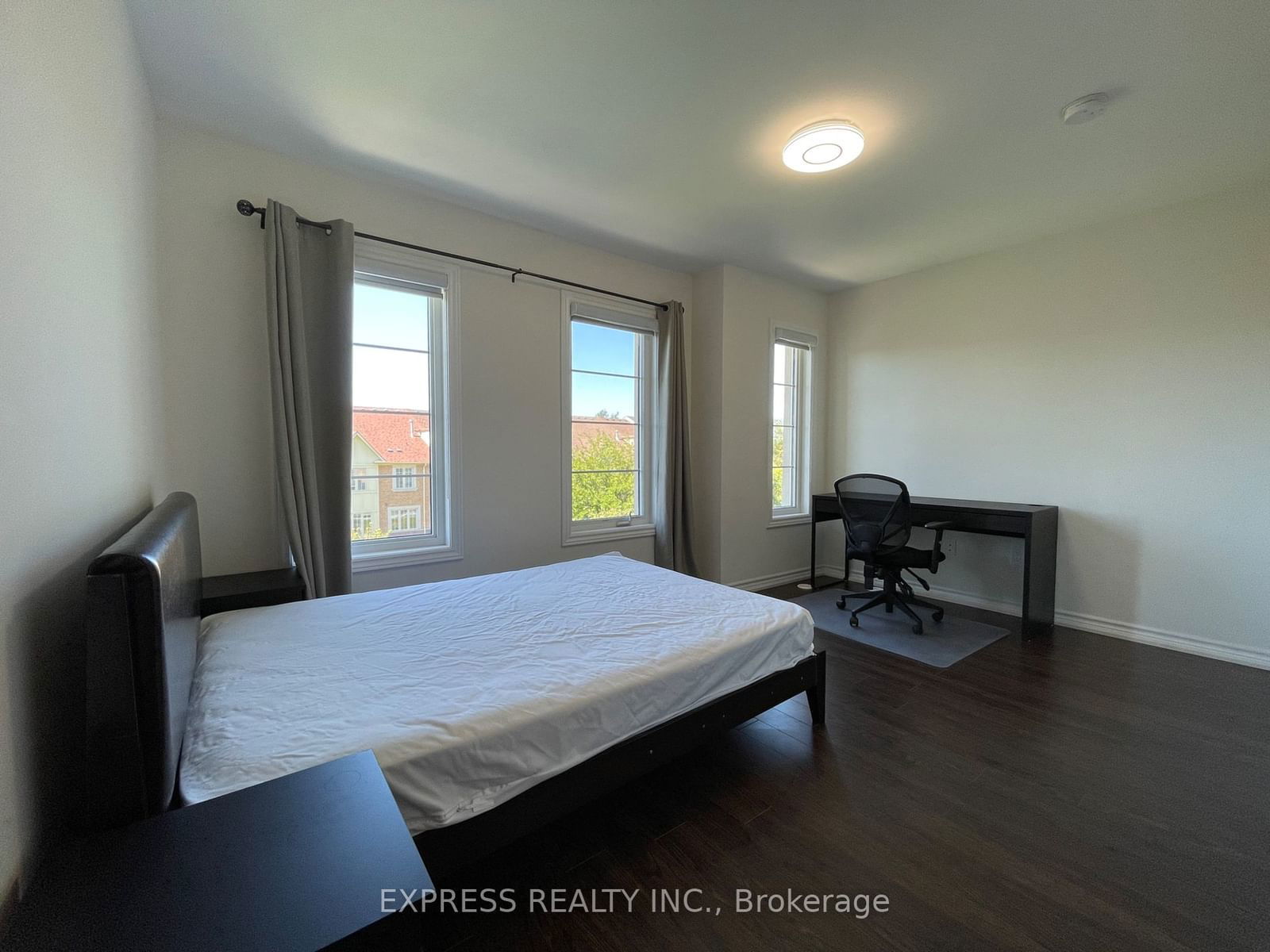 39 Drewry Ave, unit 8 for rent - image #10