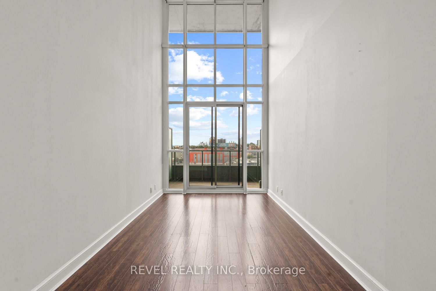 5 Hanna Ave, unit 643 for rent - image #7