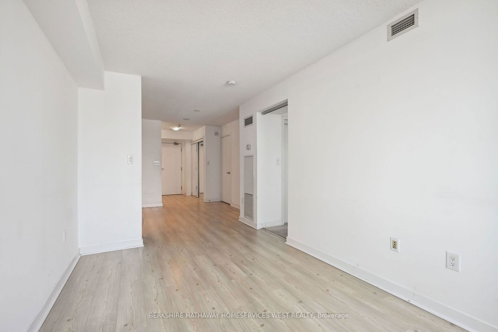 25 Telegram Mews, unit 5003 for rent