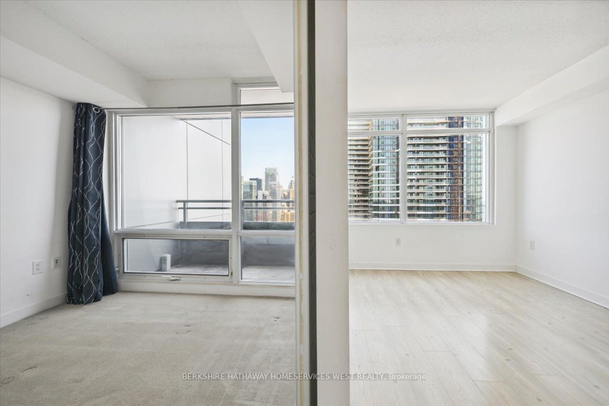 25 Telegram Mews, unit 5003 for rent - image #23