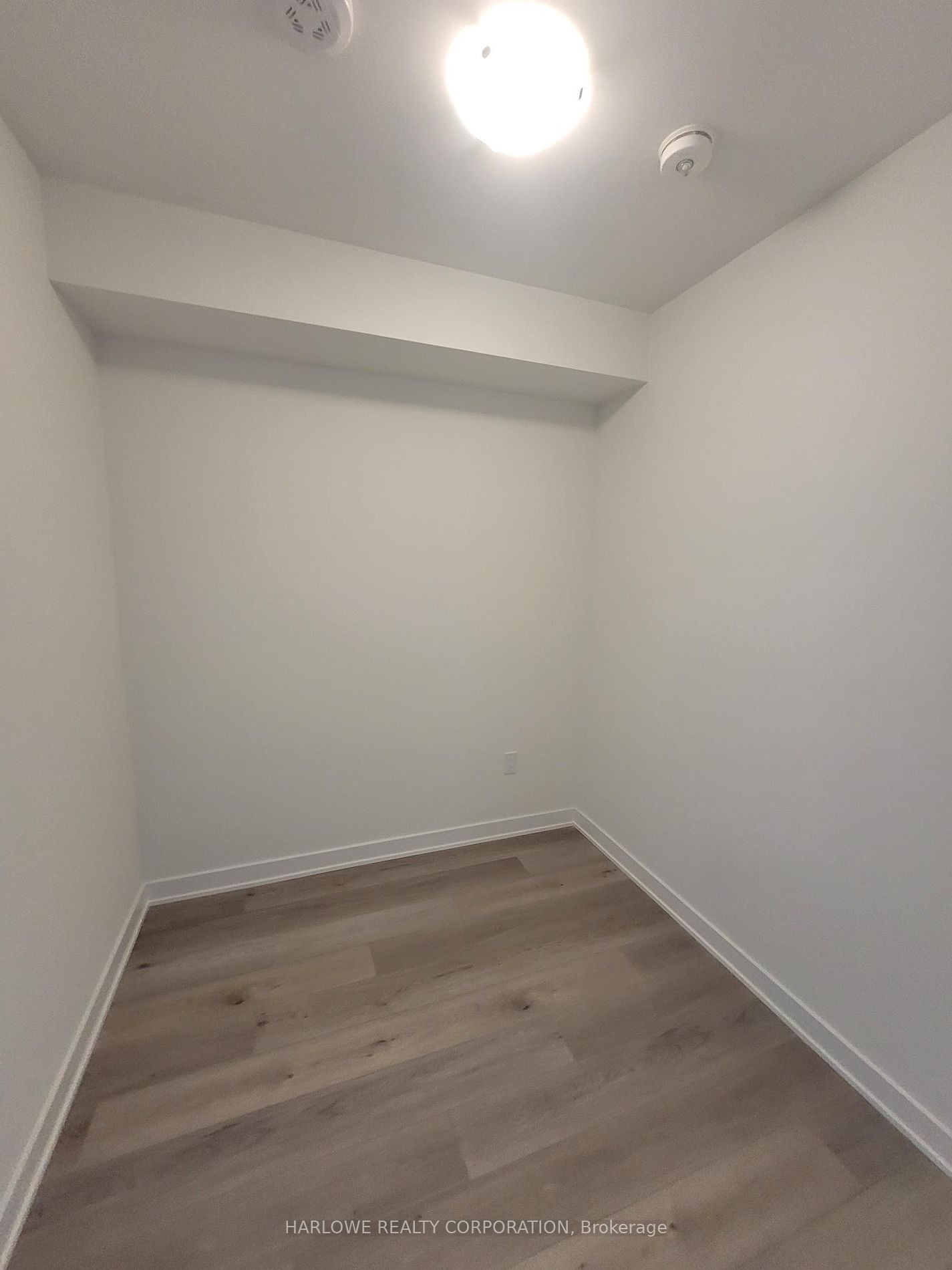 121 Lower Sherbourne St, unit 1458 SW for rent