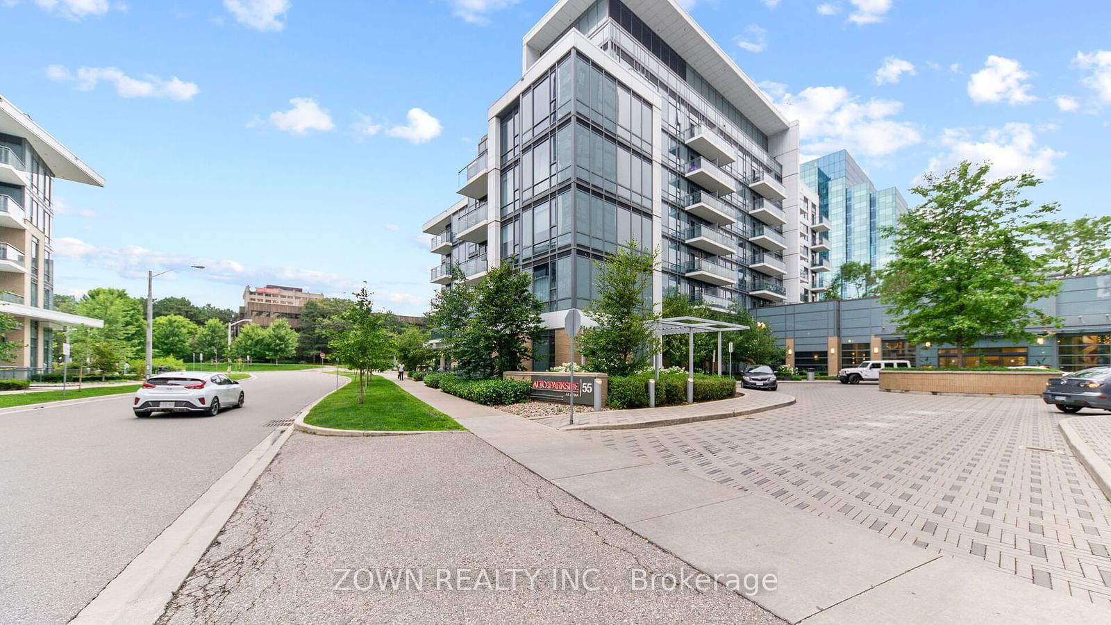 55 Ann O'reilly Rd, unit 124 for sale - image #2