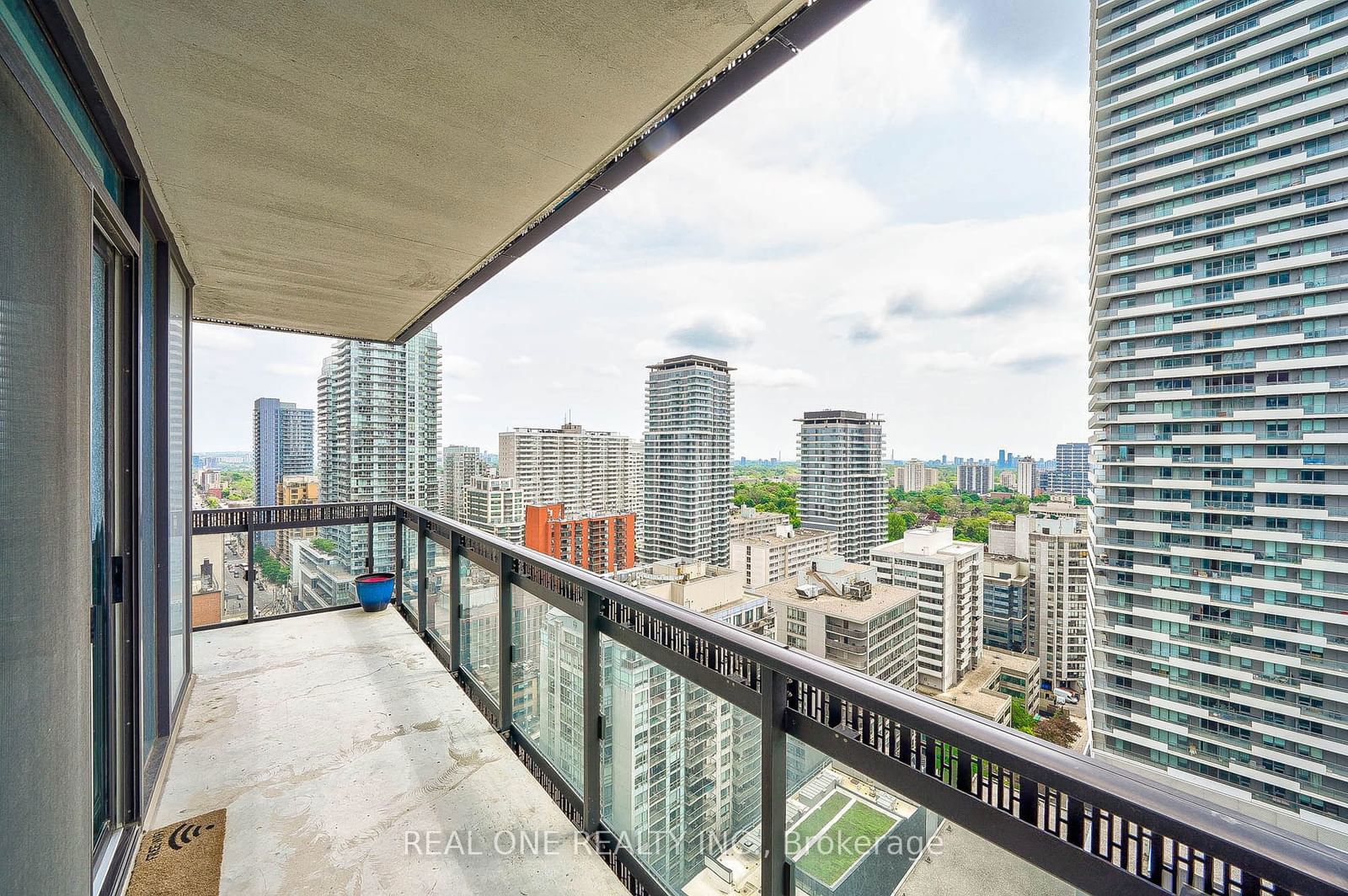 8 Eglinton Ave E, unit 1911 for sale - image #23