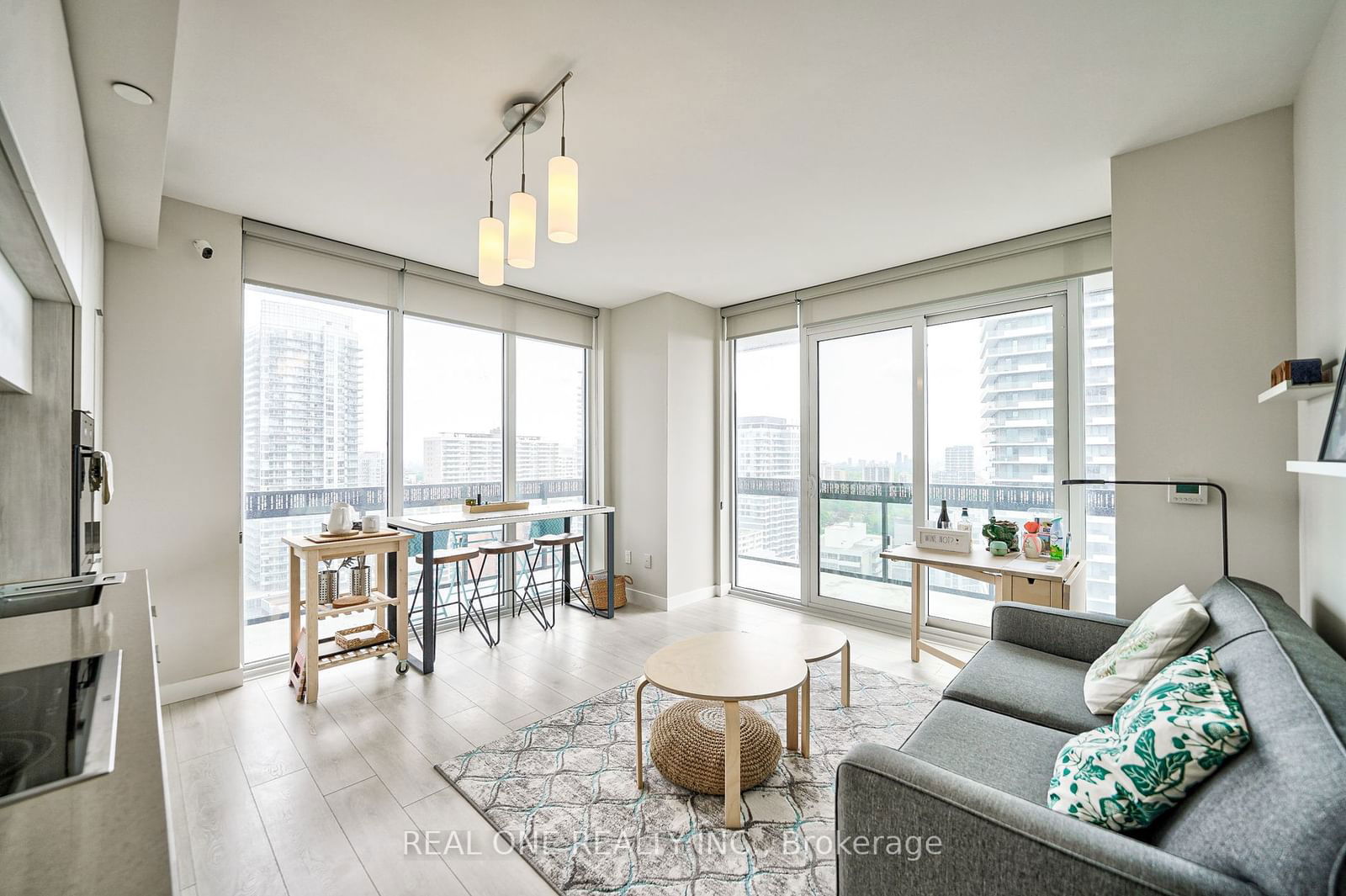 8 Eglinton Ave E, unit 1911 for sale - image #9