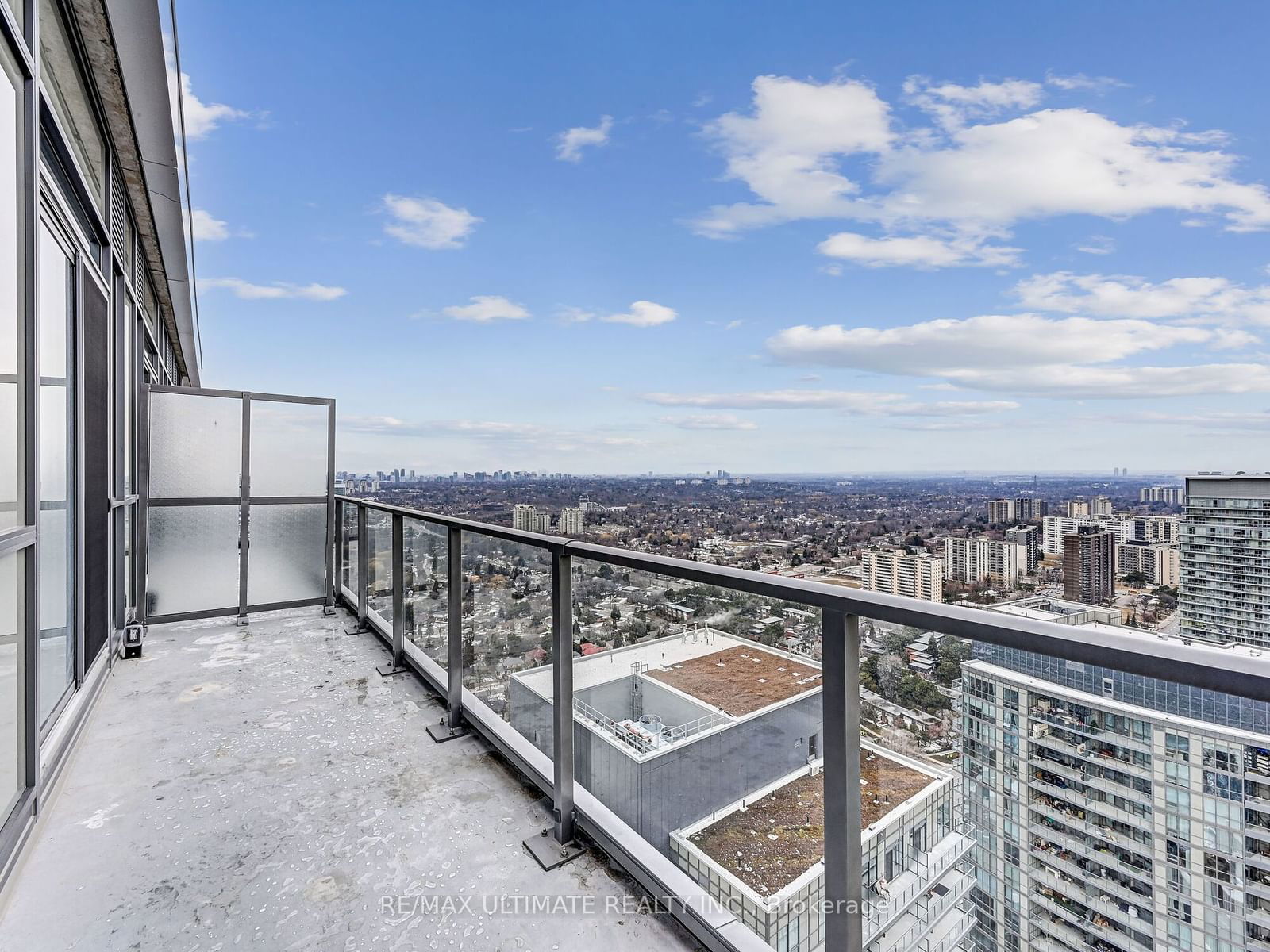 32 Forest Manor Rd, unit 3304 for rent - image #24