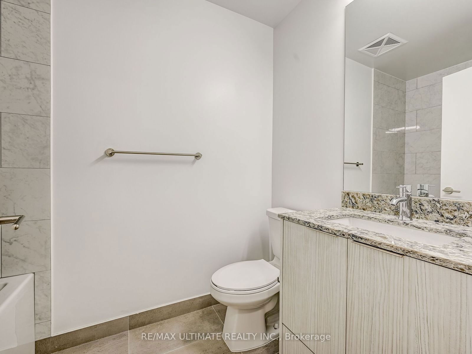 32 Forest Manor Rd, unit 3304 for rent - image #31