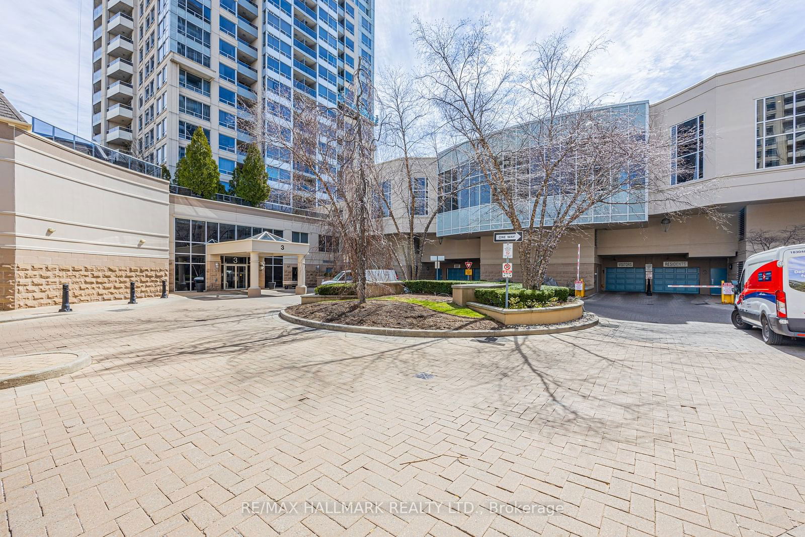 3 Rean Dr, unit 112 for sale - image #26