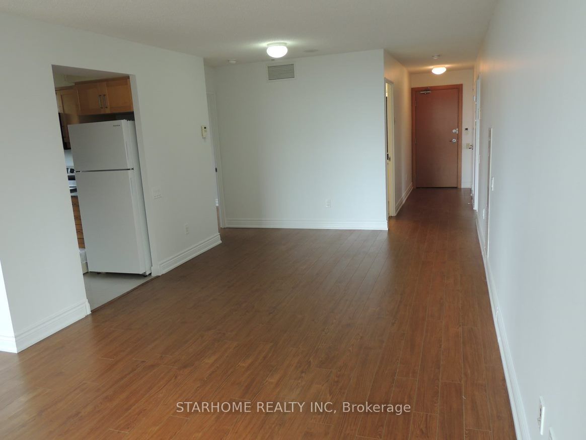 33 Sheppard Ave E, unit 1808 for rent