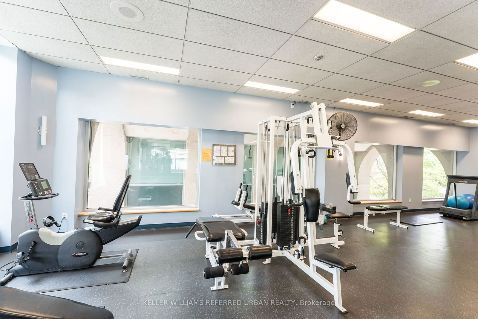 942 Yonge St, unit 607 for rent - image #10