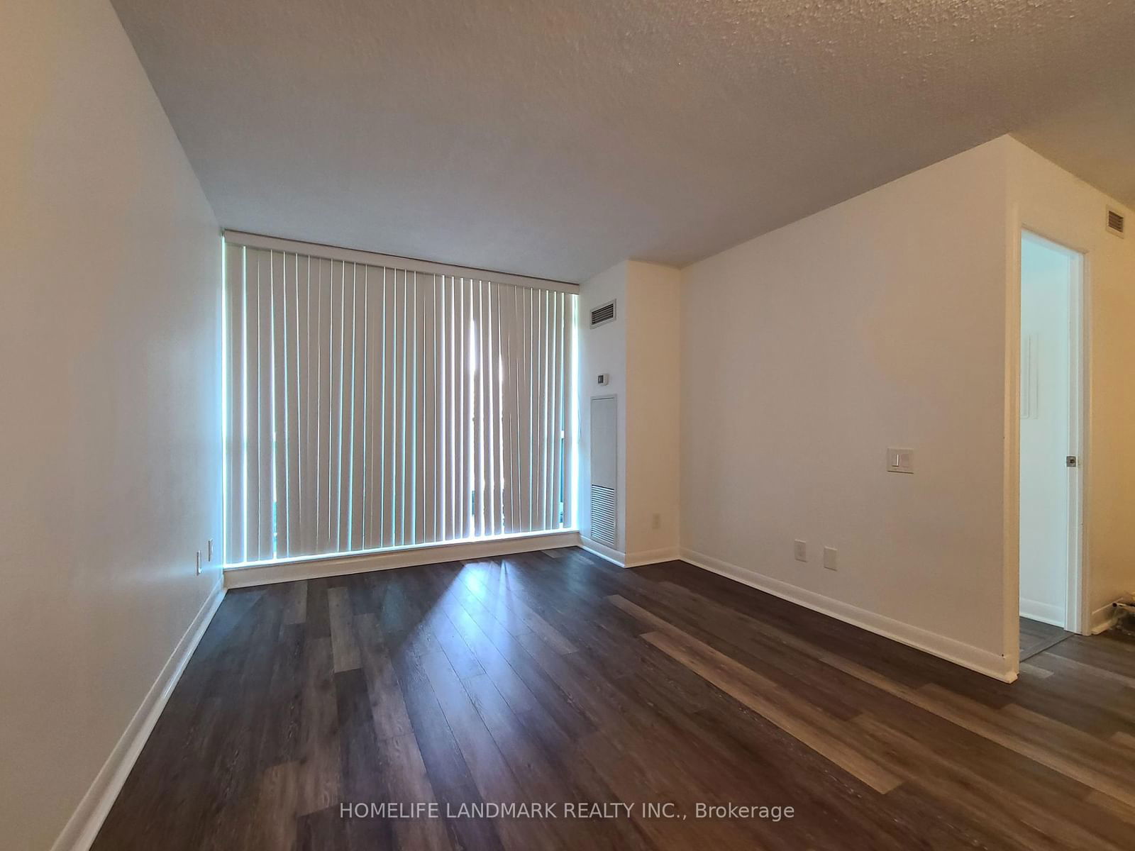 525 Wilson Ave, unit 209 for rent