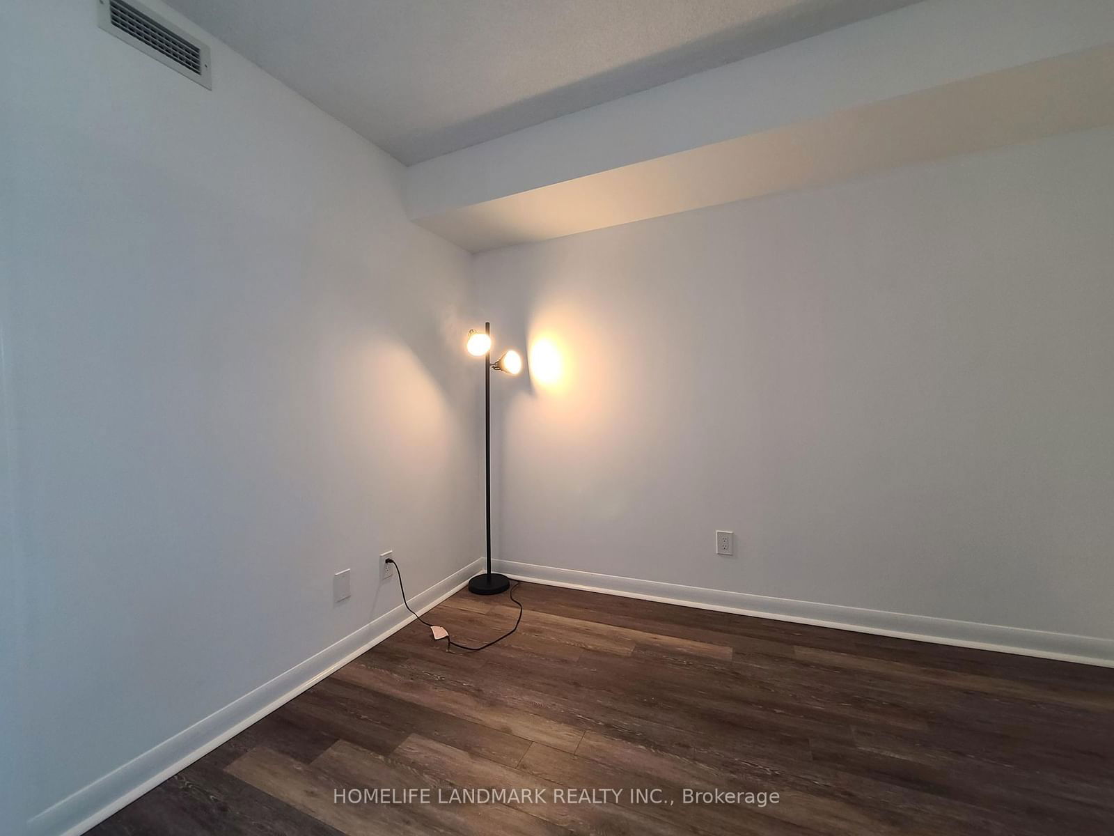 525 Wilson Ave, unit 209 for rent