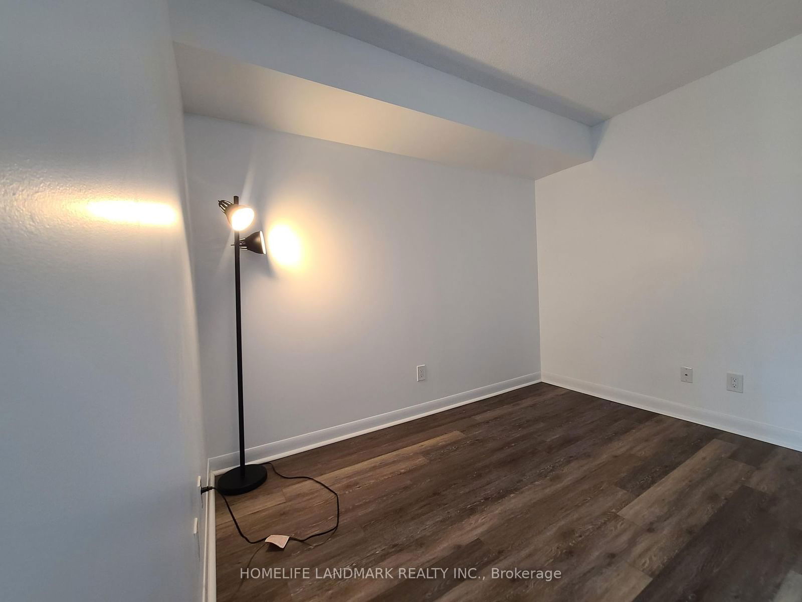 525 Wilson Ave, unit 209 for rent