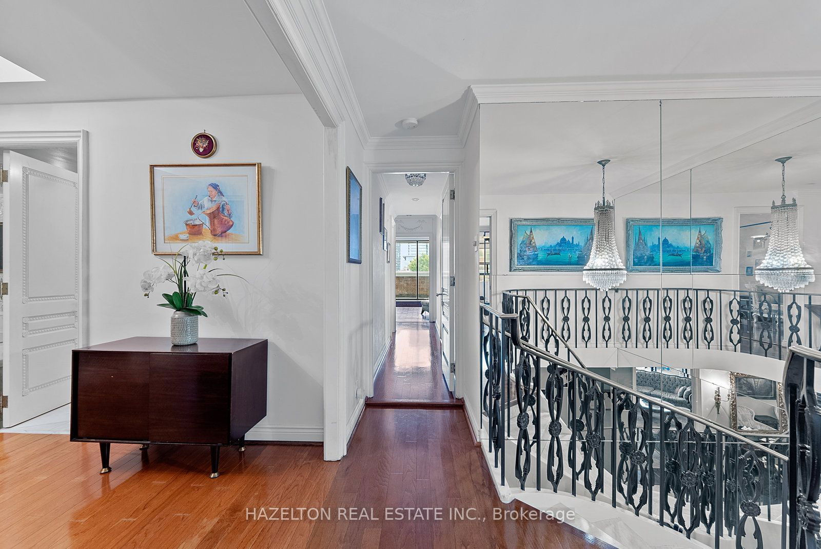 18A Hazelton Ave, unit 402 for sale