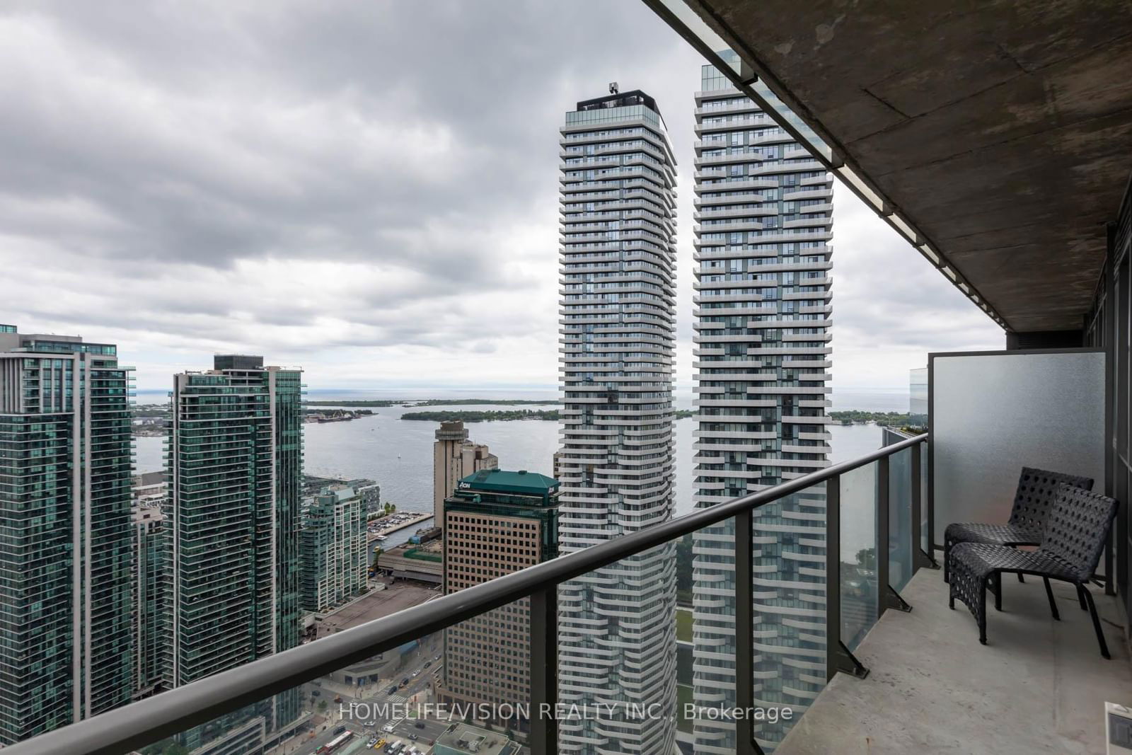 65 Bremner Blvd, unit 4808 for rent - image #37