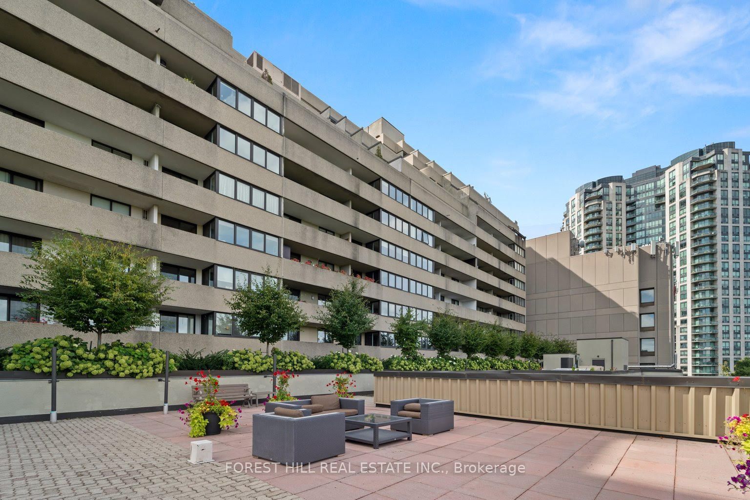 360 Bloor St E, unit 511 for sale - image #35