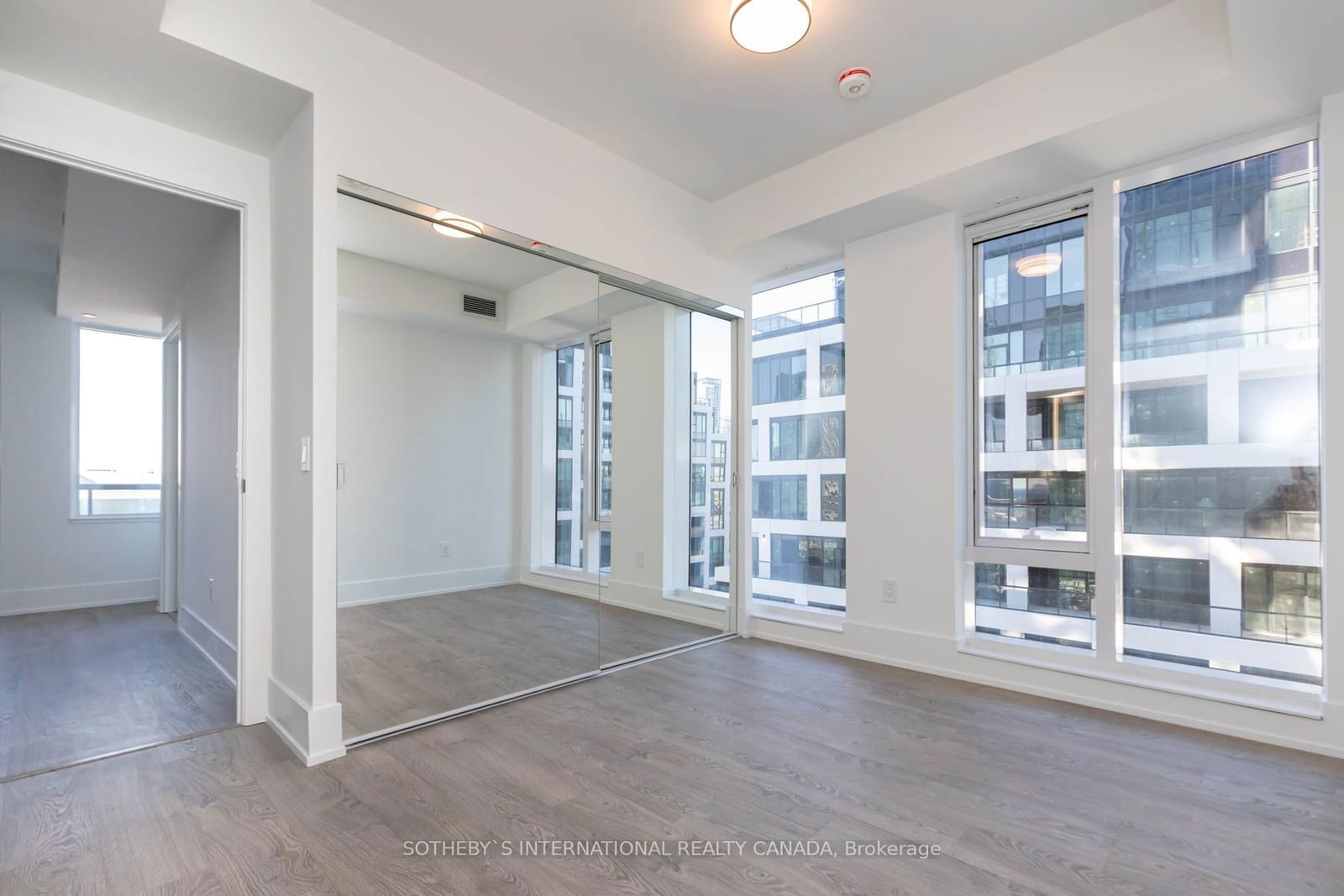 480 Front St W, unit 1004 for rent - image #11