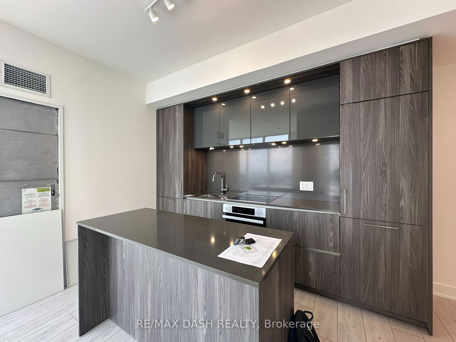 15 Mercer St, unit 3701 for rent - image #15