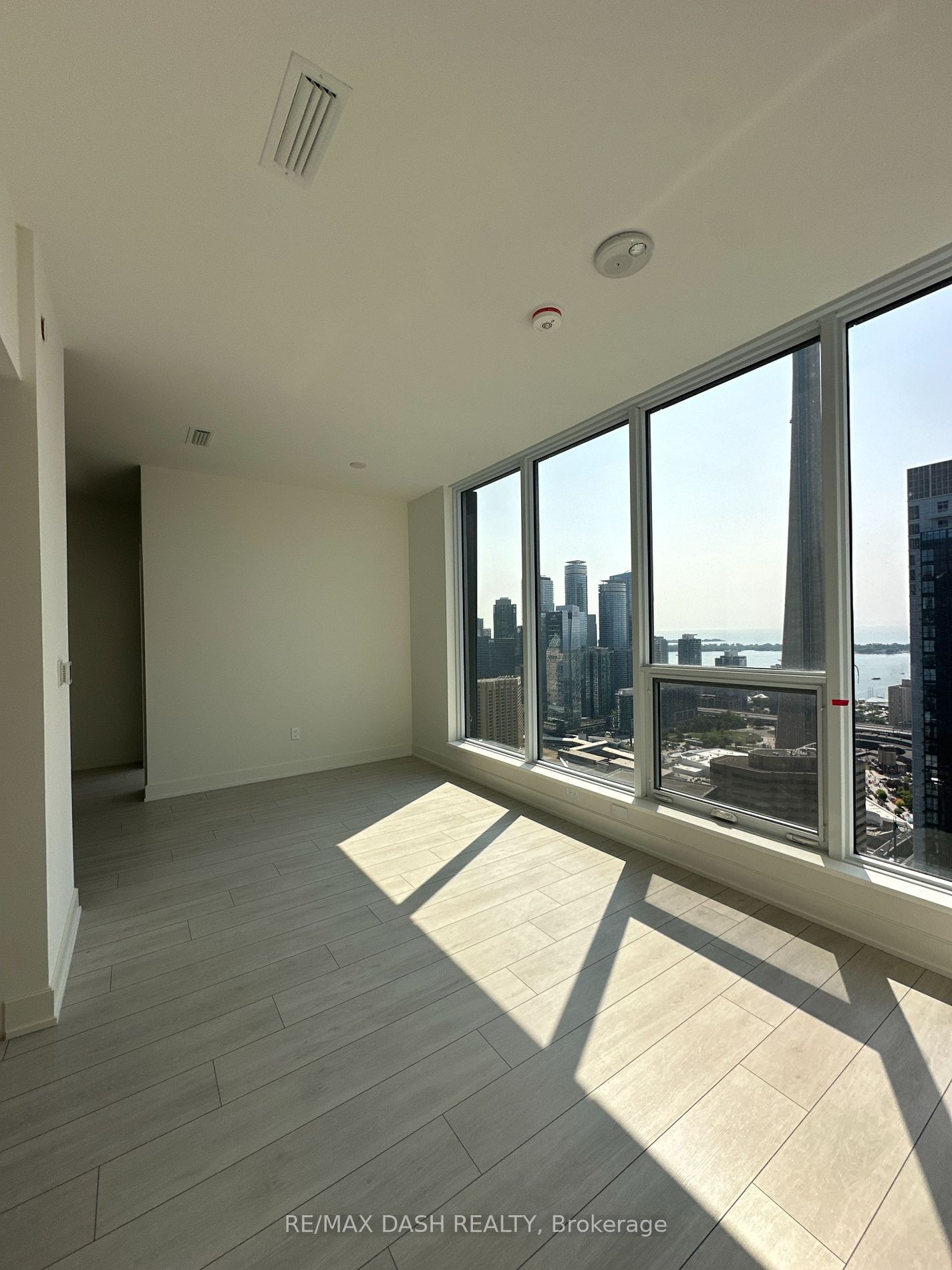 15 Mercer St, unit 3701 for rent - image #7