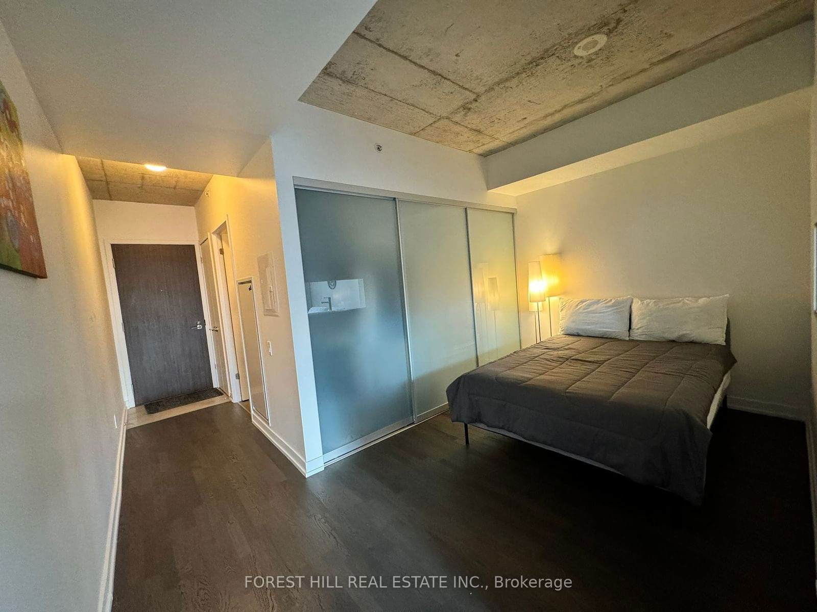 560 King St W, unit 310 for rent - image #11