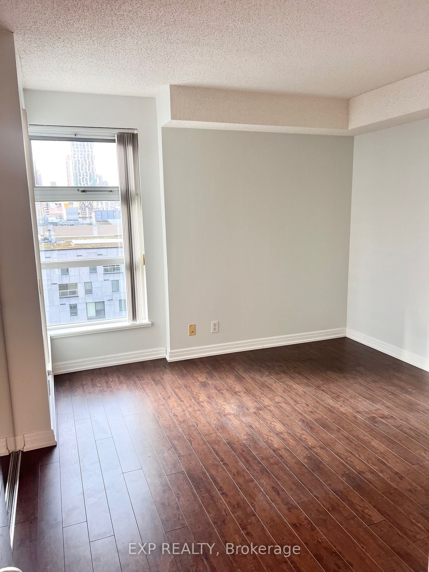 50 Lombard St, unit 1605 for rent - image #18