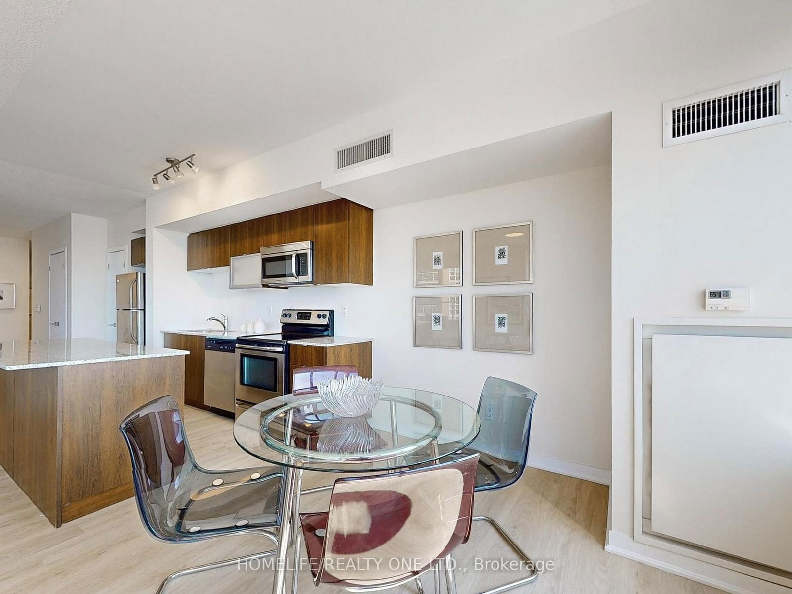 59 East Liberty St, unit 1104 for sale - image #12