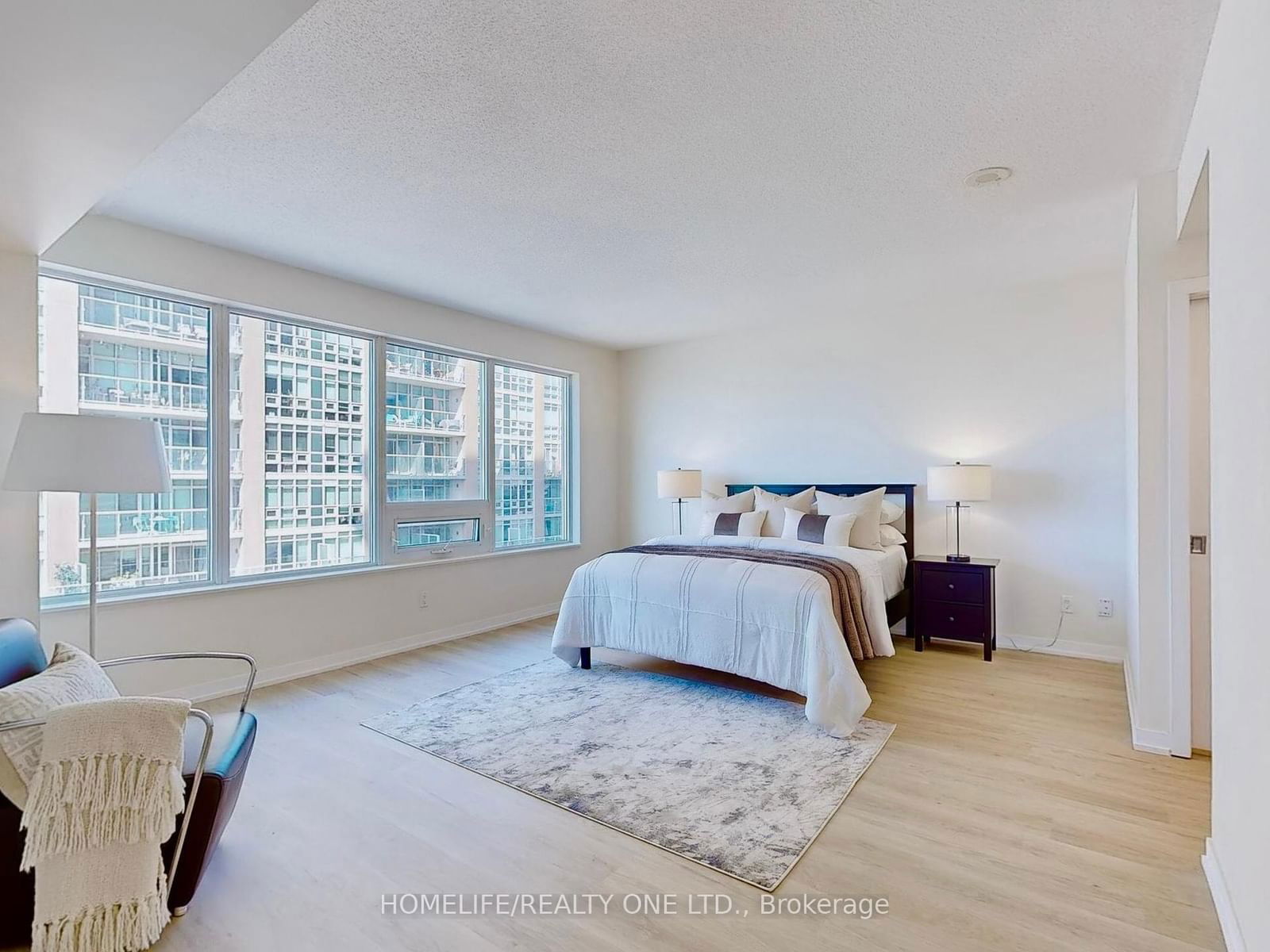 59 East Liberty St, unit 1104 for sale - image #17