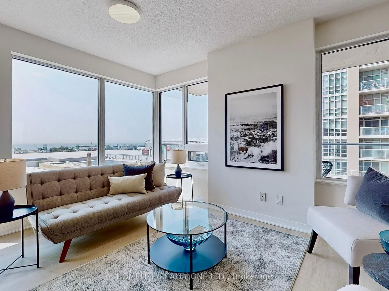 59 East Liberty St, unit 1104 for sale - image #5