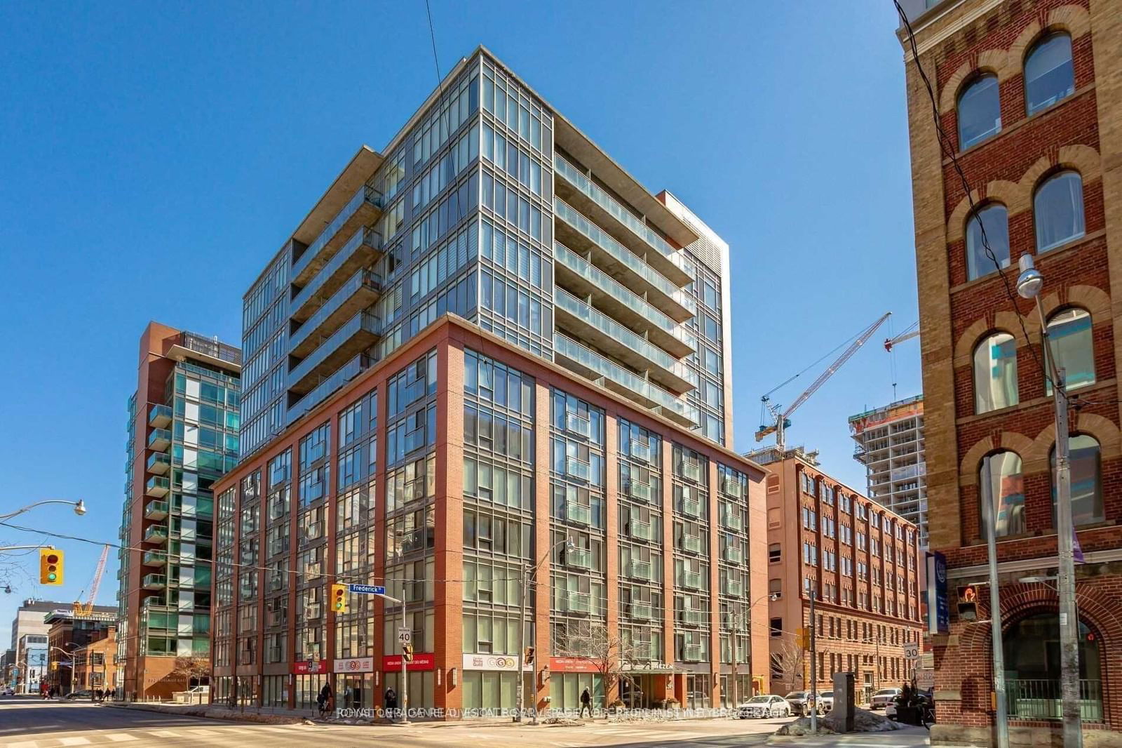 205 Frederick St, unit 702 for rent