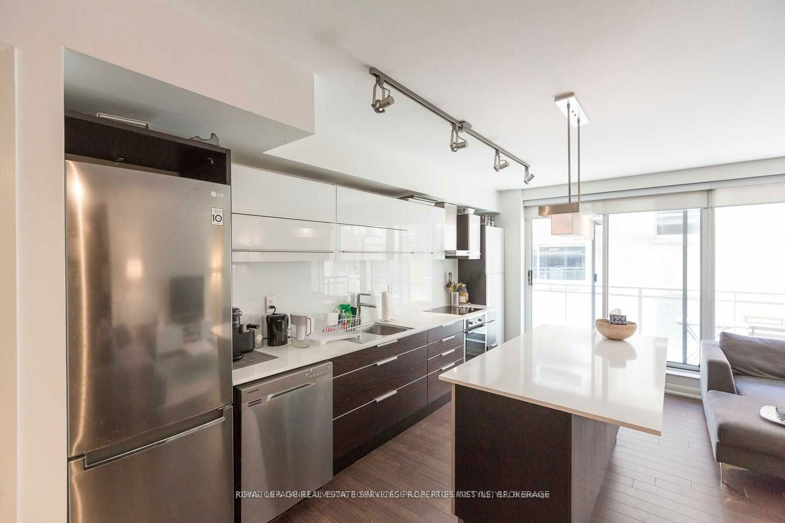 205 Frederick St, unit 702 for rent - image #8