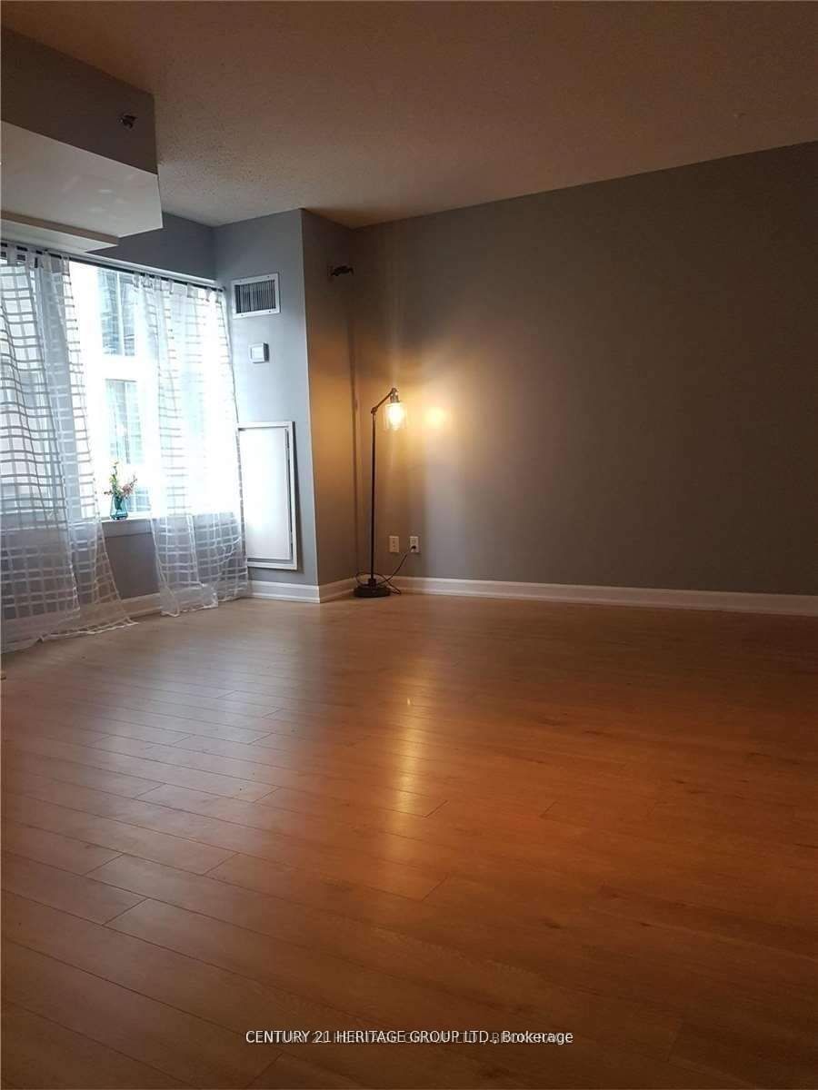 210 Victoria St, unit 608 for rent