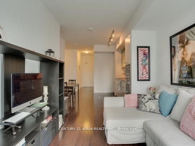 12 York St, unit 1709 for rent - image #8