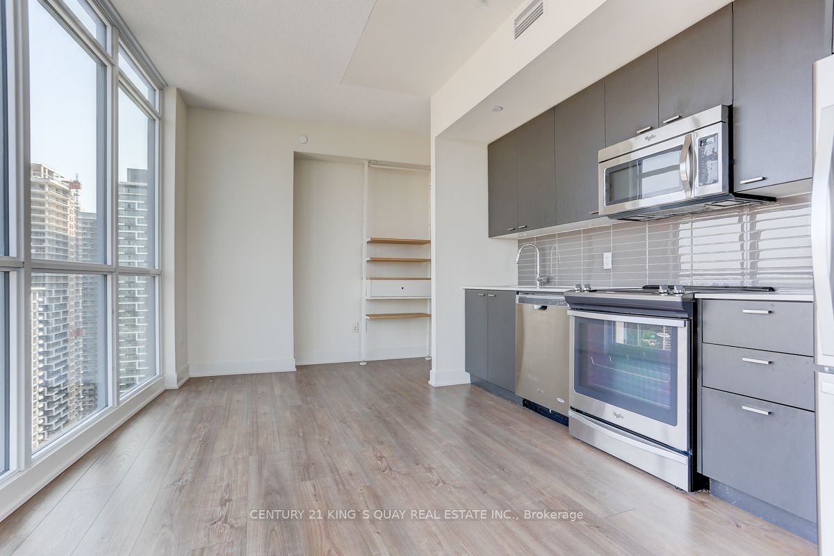 30 Roehampton Ave, unit 2805 for sale - image #11