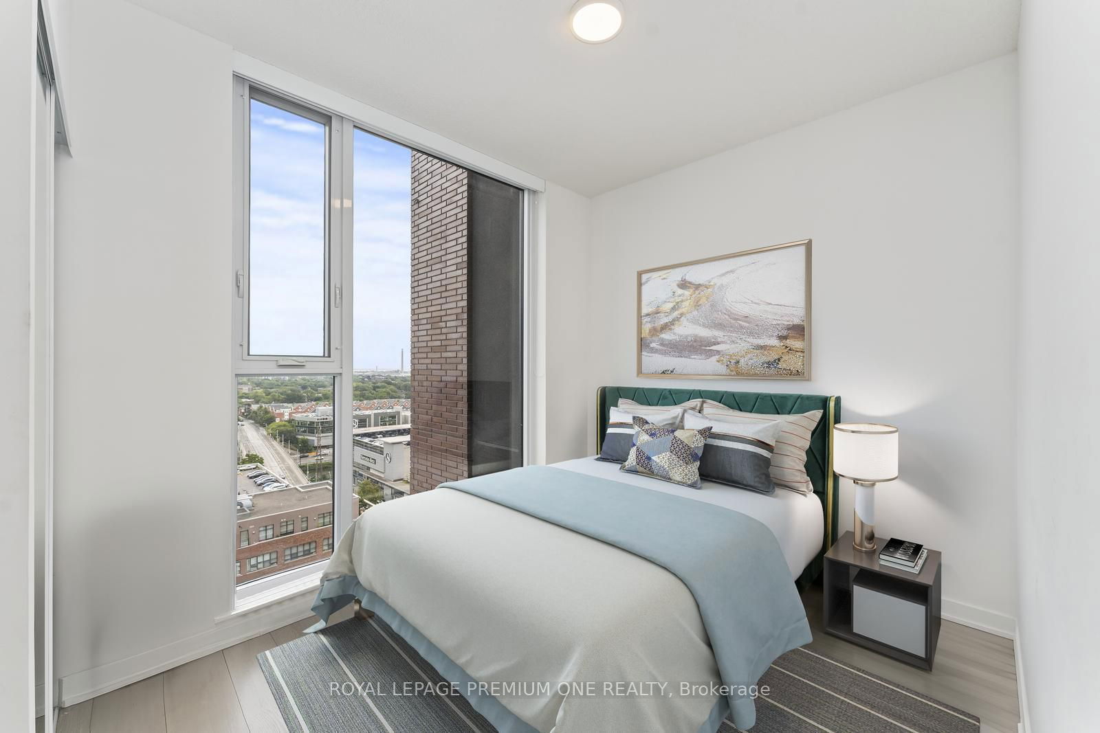 130 River St, unit 1411 for sale - image #18