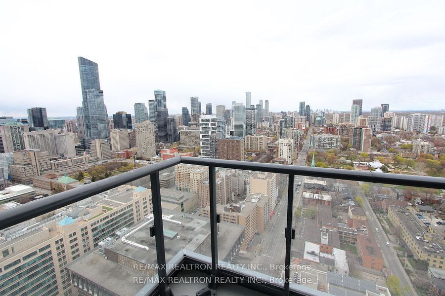 251 Jarvis St, unit 3612 for rent